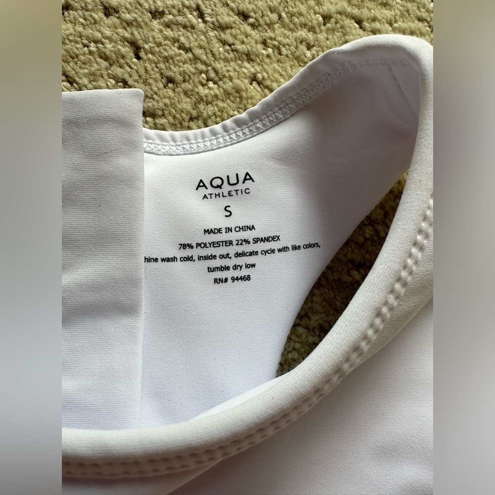 Aqua Athletic for Bloomingdale’s tennis dress small with built in shorts NWT - Picture 4 of 7